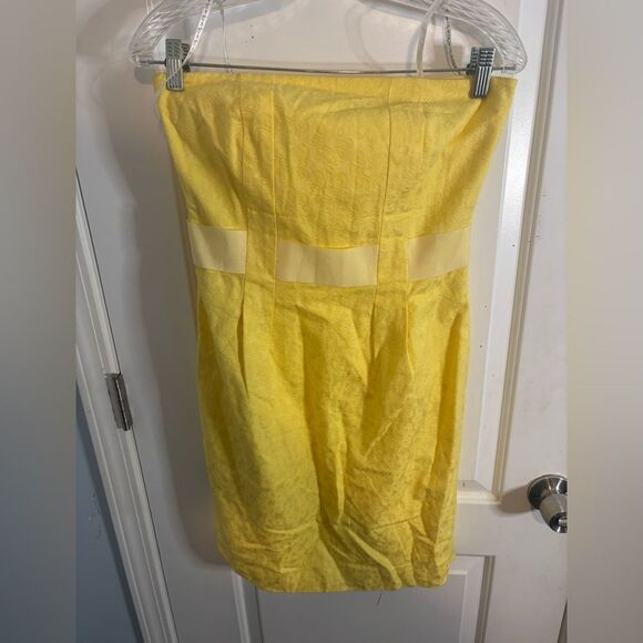 Lilly Pulitzer VINTAGE butter Yellow mini strapless Dress size 2 EUC - Picture 2 of 5